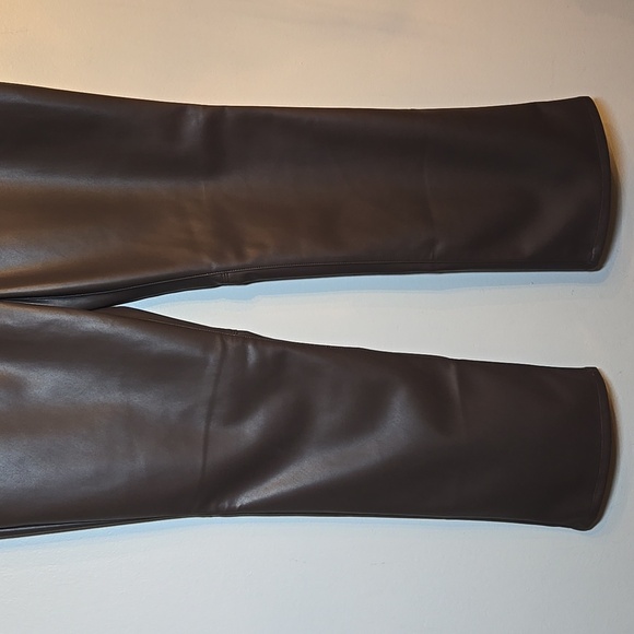 Banana Republic Mid Rise Full Length Bootcut Fit Vegan Leather Trouser Pants - Picture 4 of 13